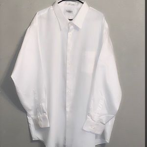 VanHeusen men’s button up shirt